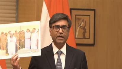 பயங்கரவாதிகளின் இறுதி ஊர்வலத்தில் பாகிஸ்தான் ராணுவம் என்ன செய்தது? விக்ரம் மிஸ்ரி கேள்வி