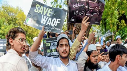 AIMPLB proetsts against Waqf Bill (File Photo/ANI)