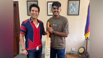 Ayush Mhatre with Sachin Tendulkar (Photo:Ayush Mhatre Instagram)