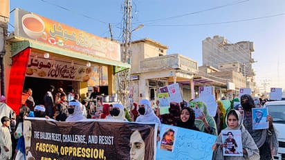 People hold protest in Nushki over extrajudicial killings and detention of BYC leaders (Image Credit: X/@BalochYakjehtiC)