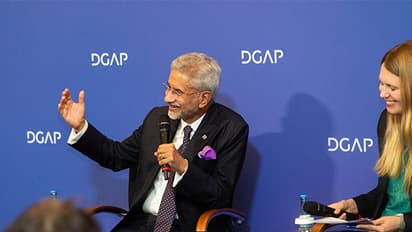 ഭീകരവാദത്തെ കശ്മീർ തർക്കവുമായി കൂട്ടിക്കെട്ടേണ്ടതില്ലെന്ന് എസ് ജയശങ്കർ; ഇന്ത്യയിൽ കലാപമുണ്ടാക്കാൻ ശ്രമം നടന്നു