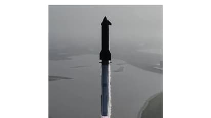 Starship coasts after ascent burn (Image: X @elonmusk)