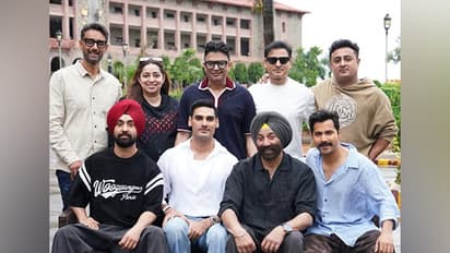 'Border 2' team (Photo/Instagram/@iamsunnydeol)