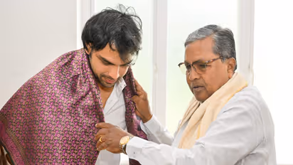 Neeraj Chopra and Karnataka Chief Minister Siddaramaiah (Photo: ANI)
