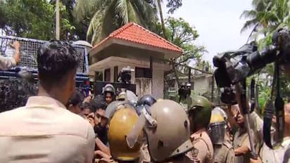 Earlier visuals from the Kerala protests (Photo/ANI) 
