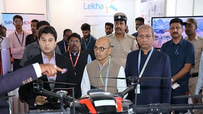 Jyotiraditya M. Scindia, VTU Vice-Chancellor Prof. Vidyashankar S and Dr. Sharanaprakash R. Patil (Photo/ANI)