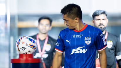 Sunil Chhetri: আন্তর্জাতিক ফুটবল থেকে অবসর! এবার পালা ক্লাব ফুটবলের? ২০২৬ সালেই হয়ত শেষবারের জন্য নামবেন সুনীল