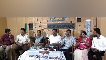 News conference by Karnataka Street Vendors association. (PhotoANI)
