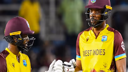 Roston Chase (right) (Photo: ICC) 