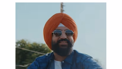 A snip from the song (Photo/instagram/@onlyrajkundra)