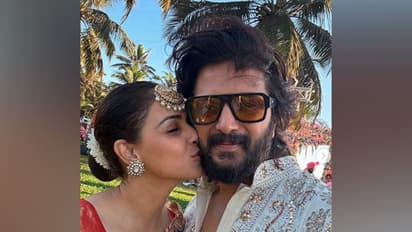 Genelia and Riteish Deshmukh (Photo/Instagram@riteishd)