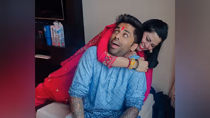 Suryakumar Yadav with his sister (Photo: Instagram/@surya_14kumar)