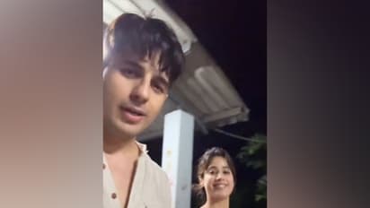 Actors Sidharth Malhotra and Janhvi Kapoor (Image source: Instagram)