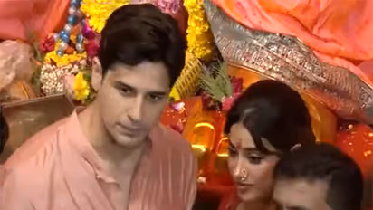 Sidharth Malhotra and Janhvi Kapoor (Photo: ANI)