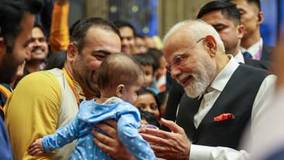 Prime Minister Narendra Modi with members of Indian diaspora  (Photo/ANI)