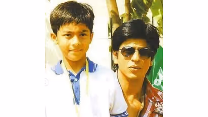 SRK and his son Aryan Khan (Image source: Suhana's Instagram)