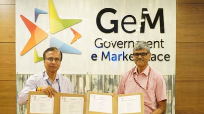 (L-R) Praveen Kumar, Director of AJNIFM and Mihir Kumar, Chief Executive Officer of GeM (Photo/@GeM_India)