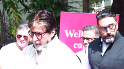 Megastar Amitabh Bachchan and his son Abhishek Bachchan (Image source: ANI)