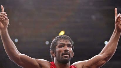 ಯೋಗೇಶ್ವರ್ ದತ್ ಬೆಳ್ಳಿಗೆ ಅಪ್'ಗ್ರೇಡ್ ಆಗಿದ್ದಕ್ಕೆ ಸೆಹ್ವಾಗ್ ಪ್ರತಿಕ್ರಿಯೆ ಹೇಗಿತ್ತು ಅಂದ್ರೆ