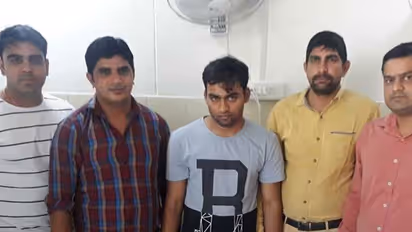 How a man ordered 166 expensive phones and robbed Amazon of 50 lakhs