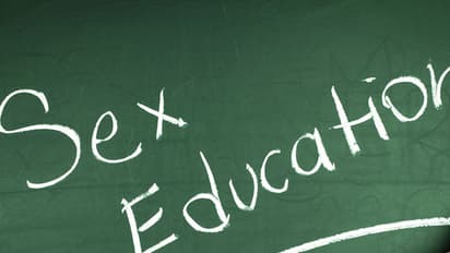 നമ്മുടെ കുട്ടികള്‍ പഠിക്കേണ്ട അഞ്ച്  ലൈംഗിക വിദ്യാഭ്യാസ പാഠങ്ങള്‍