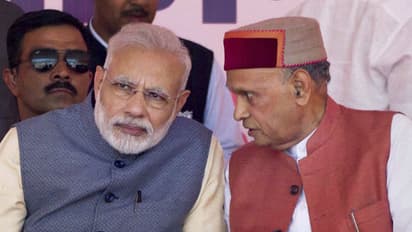 कांग्रेस अब BJP नेताओं के नाम लेकर साधने लगी भाजपा पर निशाना, धूमल को लेकर कसा पार्टी पर तंज 