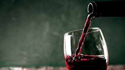 ವೈನ್ ಕಿಕ್ ಏರಿಸೋದು ಮಾತ್ರವಲ್ಲ ಬ್ಯೂಟಿಗೂ ಬೆಸ್ಟ್