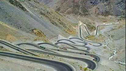 ஆஹா என்ன ஒரு அழகு..! மிஸ் பண்ணிடாதீங்க...அப்புறம் பின்னாடி பீல் பண்ணுவீங்க...!