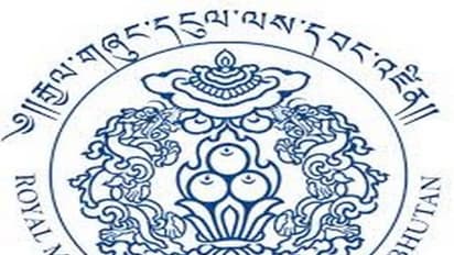 இன்னுமொரு பண மதிப்பிழப்பு ஆப்ரேஷனா ? இந்திய ரூபாயை ரொக்கமாக வைத்திருக்க வேண்டாம் என பூடான் எச்சரித்ததால் அதிர்ச்சி !!