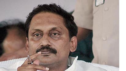 ఆర్టిఐ కమీషనర్ల నియామకాన్ని తప్పుపట్టిన సుప్రిం