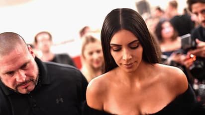 5 bodyguards who've become famous by just walking behind celebs