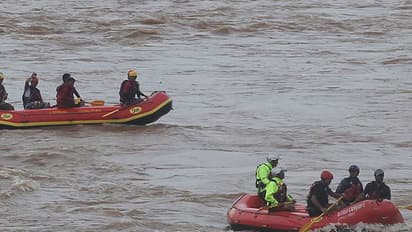 Mahad tragedy: Naval divers locate bus wreckages
