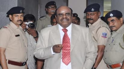 "நான் நாலு ஜெயில் பார்த்தவன்... நக்ஸலைட்டுகளோடு கை குலுக்கியவன்'' - கெத்து காட்டும் கர்ணன்