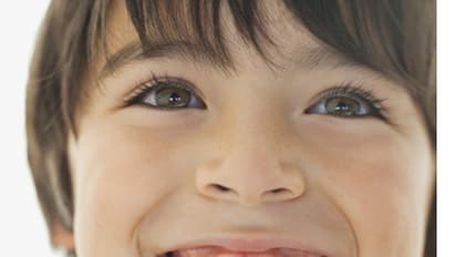 Baby Health : ক্যাভিটির সমস্যা, চকোলেটের বদলে বাচ্চাদের দিন এই খাবারগুলি