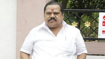 "அனைத்து எம்எல்ஏக்களும் ராஜினாமா செய்வோம்" - எடப்பாடியை எச்சரிக்கும் மதுரை போஸ்!!