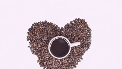 പ്രണയം മാര്‍ഗരീറ്റയും ഹോട്ട് ഡ്രിങ്കും  ചായയും ആവുന്ന വിധം!