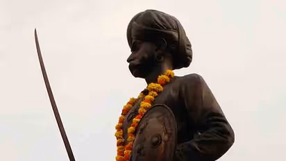 ಏರ್ಪೋರ್ಟ್‌ ಬಳಿ 120 ಅಡಿ ಅತ್ತರಕ್ಕೆ ಕೆಂಪೇಗೌಡ ಪ್ರತಿಮೆ ನಿರ್ಮಾಣ