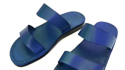 അഞ്ജാതന് 425 രൂപയുടെ ചെരിപ്പ് മോഷ്ടിച്ചെന്ന് പരാതി : പൊലീസ് അന്വേഷണം... !