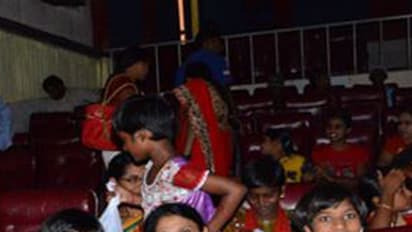 అనాథబాలలతో బాహుబలి 2 సినిమా చూసిన జాయింట్ కలెక్టర్