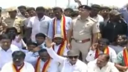 தமிழக கர்நாடக எல்லையை மறித்து போராடிய வாட்டாள் நாகராஜ் கைது