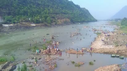 காவிரியில் நீர் இல்லாததால் களையிழந்த ஆடிப்பெருக்கு - மேட்டூரில் இருந்து குறைந்த அளவே தண்ணீர் திறப்பு!!