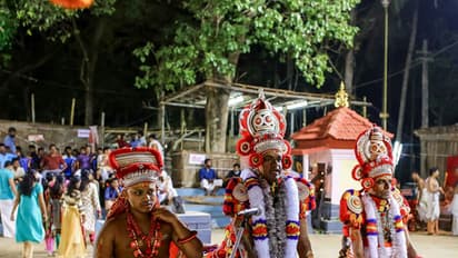 ...ന്റെ പൈതങ്ങളേ... ഗുണം വരണം; പിലിക്കോട് ഗ്രാമത്തില് പെരുംകളിയാട്ടത്തിന് തിരിതെളിഞ്ഞു