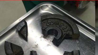 ಜಿಮ್ನಲ್ಲಿ ಸಿಕ್ಕಿಕ್ಕೊಂಡ ಶಿಶ್ನ: ಆಮೇಲೇನಾಯ್ತು ಗೊತ್ತೆ ?