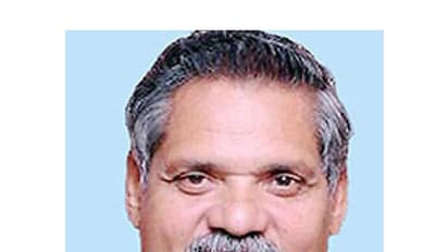 സുഗതന്റെ ആത്മഹത്യ: ആത്മഹത്യാ പ്രേരണക്ക് പോലീസ് കേസെടുത്തു