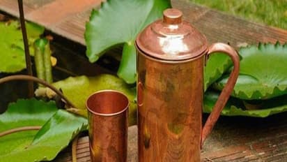 சூடு பிடிக்கும் " செம்பு வாட்டர் பாட்டில்"..! இதில் இப்படி ஒரு அற்புதம் என்றால் யார் தான் வாங்க மாட்டார்கள்..!