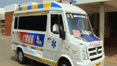 ஆடி காருக்கு பதில் ஆம்புலன்சில் வந்த கணவன்...! பதறிய மனைவி...! புகார் கூறிய பிரபல மருத்துவமனை!