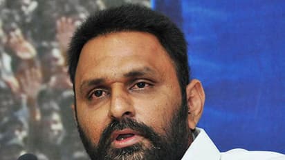 YSRCP : వైసిపిలో భగ్గుమన్న విబేధాలు ... కొడాలి నానిపై సొంతపార్టీ నాయకుడే ఫైర్