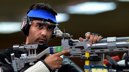 ಮಾಜಿ ಶೂಟರ್ ಬಿಂದ್ರಾಗೆ ಬ್ಲ್ಯೂ ಕ್ರಾಸ್ ಗೌರವ