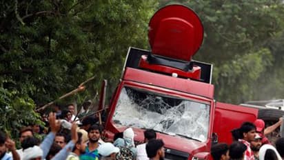 കലാപം പടരുന്നു, മരണം 30 ആയി