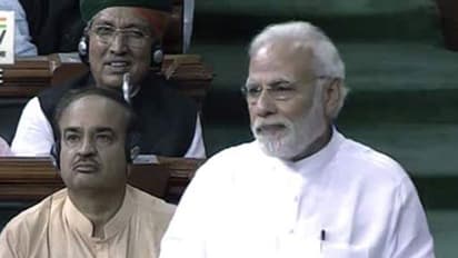 പ്രസംഗത്തില് രാഹുലിന്റെ ആലിംഗനത്തെ പരിഹസിച്ച് മോദി